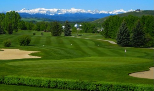 MacComb and LeBouthillier Lead After Round 1 at Turner Valley GC